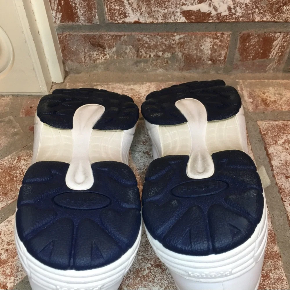 Propet Women's White Navy Mary Jane Therapeutic Walker Shoes size 9 W - Picture 7 of 16
